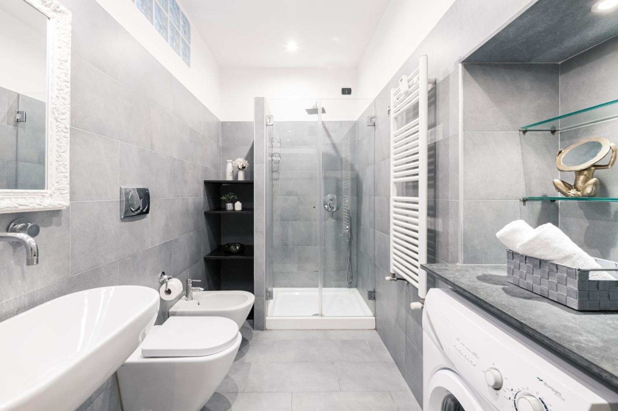 Easylife - Spacious On The First Floor In The Gae Aulenti Area Milano