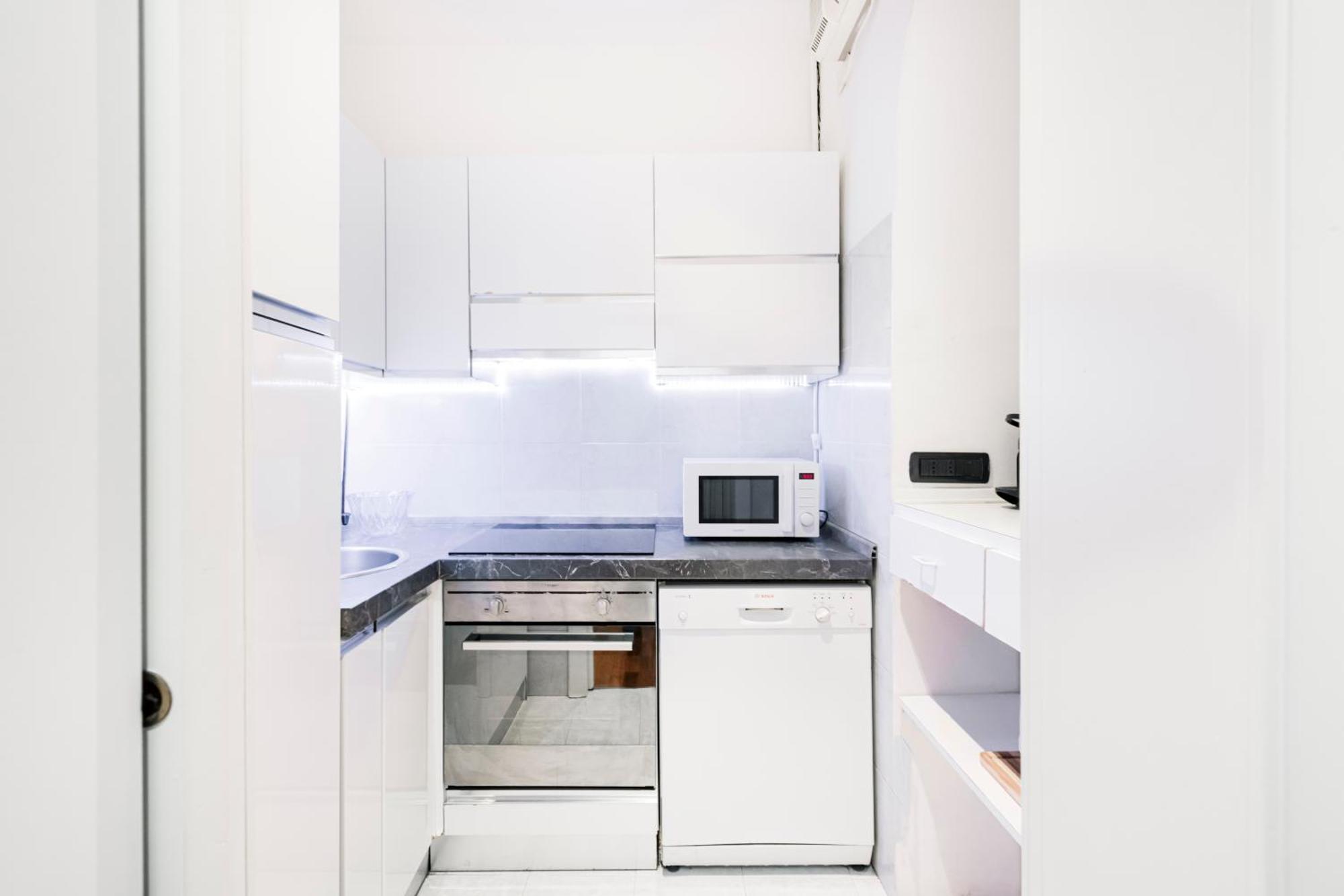 Easylife - Spacious On The First Floor In The Gae Aulenti Area * Milano